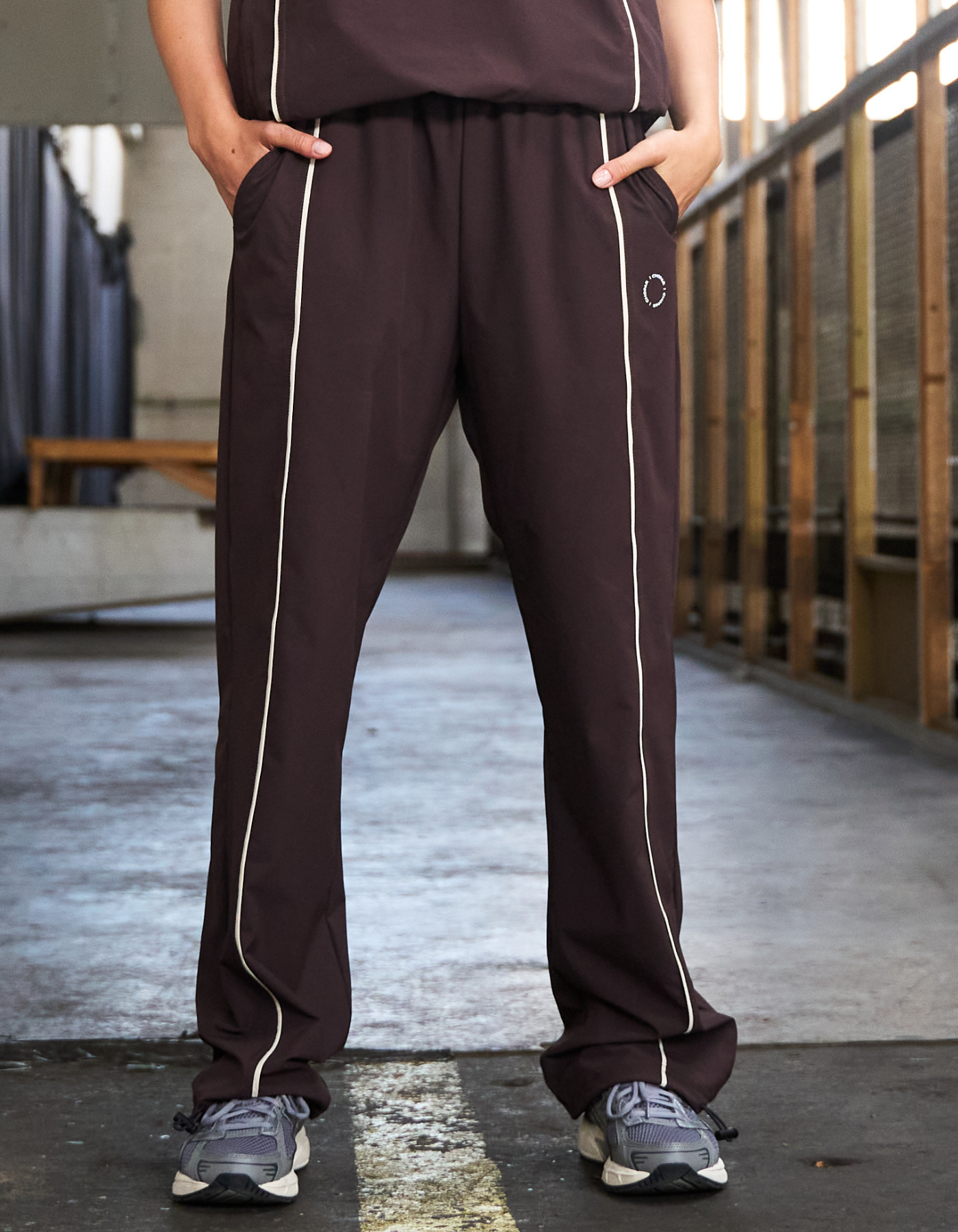 Pipe 02 pants | Unisex | Dark brown