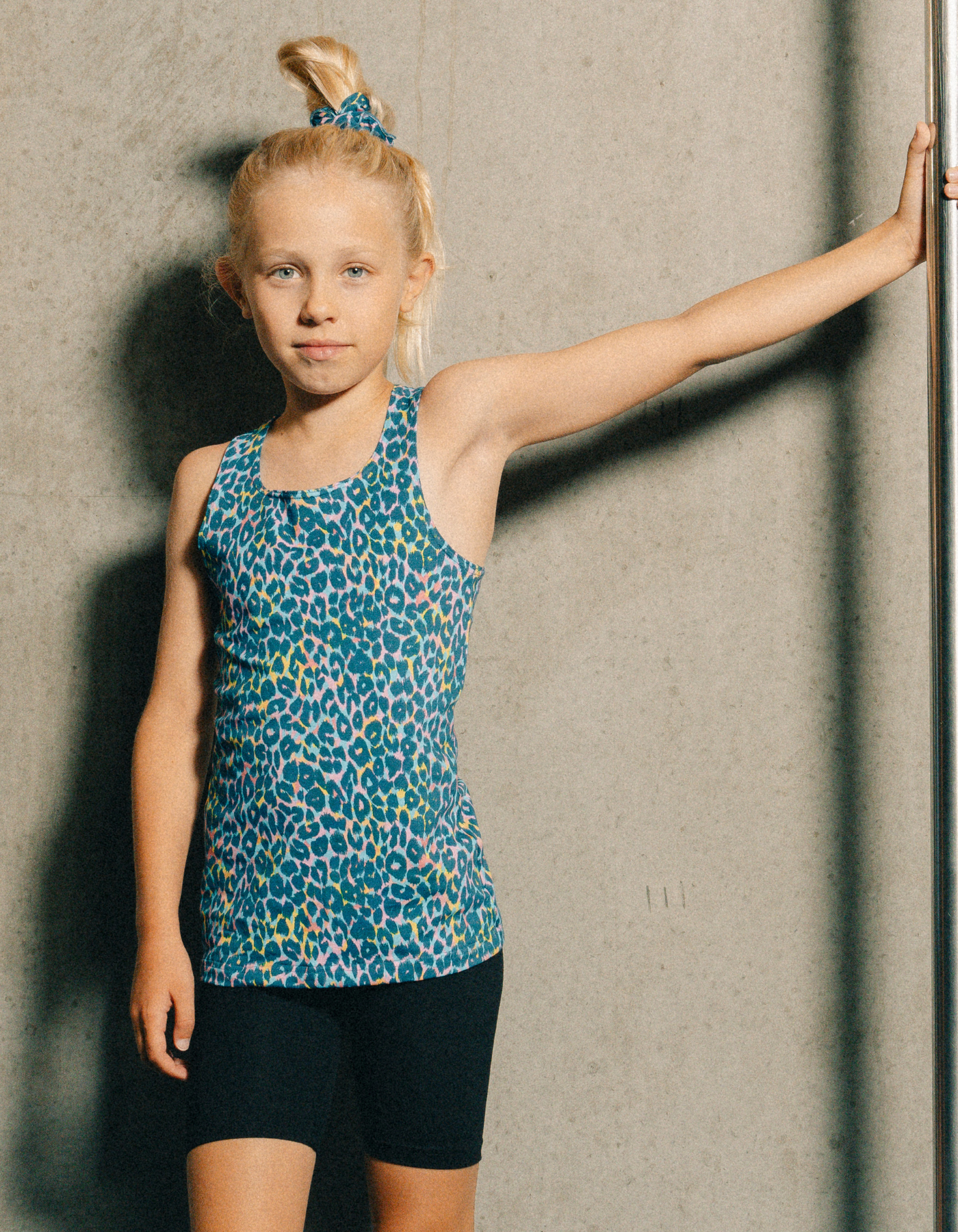 Top | NS-162 Blue Leo